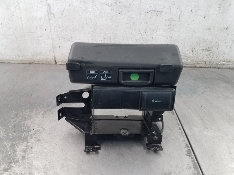2001 Audi S4 Quattro B5 Trunk Mounted CD Changer Tool Box Booster #2330 VV4