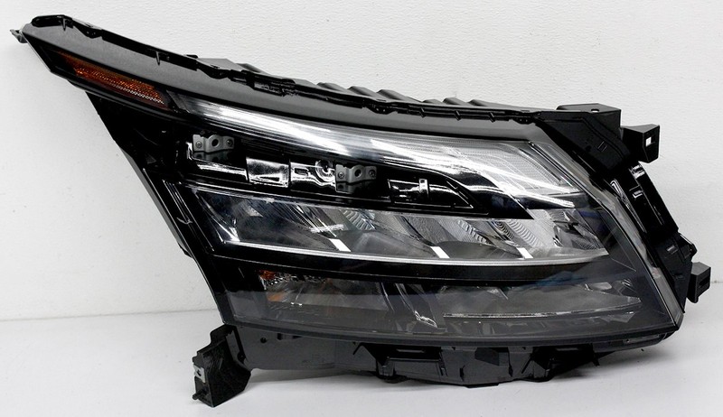 OEM Right Passenger LED Headlamp For Nissan Pathfinder Rock Creek 26010-6TA9A