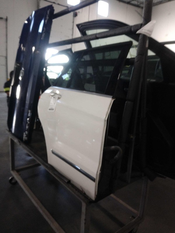 2015 Mercedes-Benz GLK-Class Rear Right Door White 547588 142K Miles