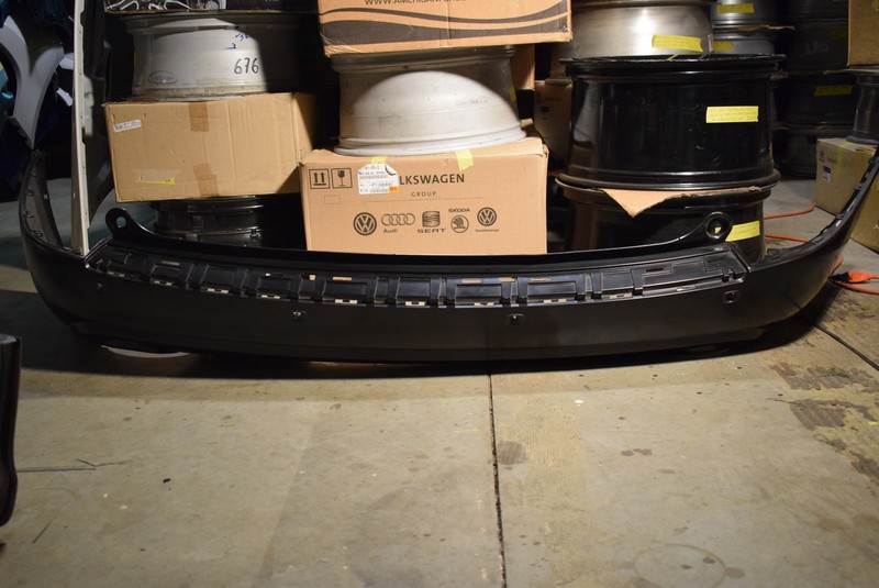 2008-2012 Buick Enclave Base/CX/CXL Rear Bumper Cover w/SensorHoles 25883231 OEM