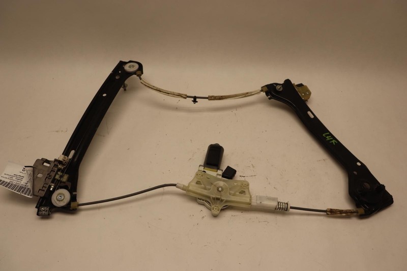 2014-2019 MERCEDES CLA250 C117 FRONT LEFT DRIVER DOOR WINDOW REGULATOR MOTOR OEM