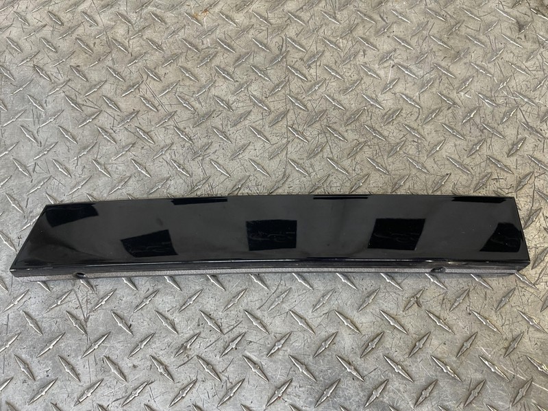 2006-2012 Mercedes Benz W164 GL450 Driver C Pillar Trim Black Oem Tested