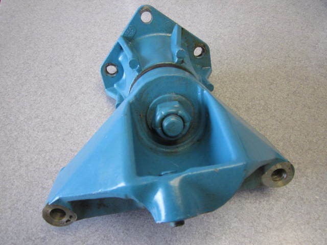 0908759 980159 OMC Stringer Ford V8 302 351 Stern Drive Engine Mount Bracket