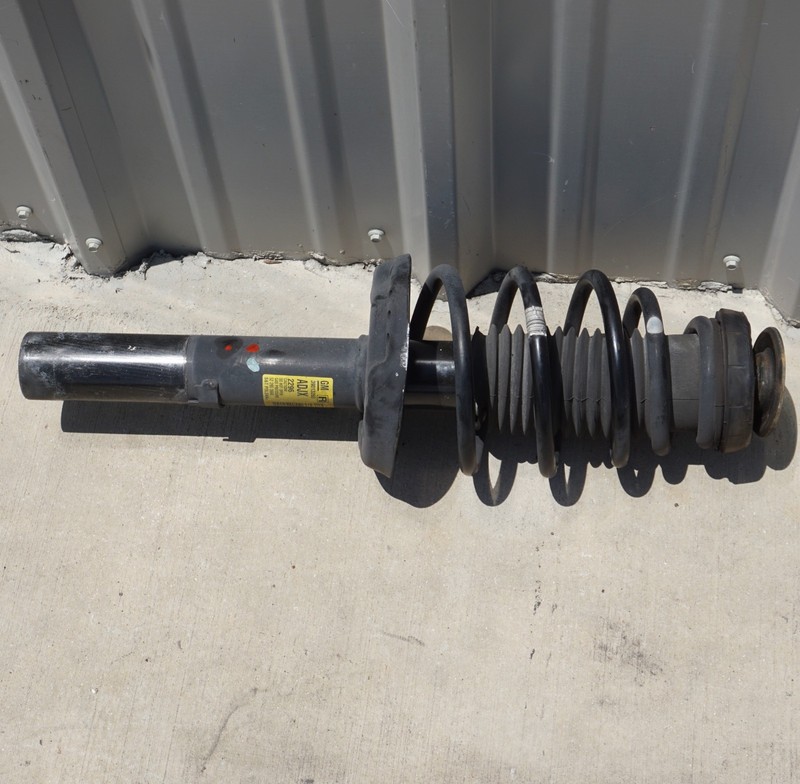 2016 - 2019 Buick Cascada Front Right Strut OEM