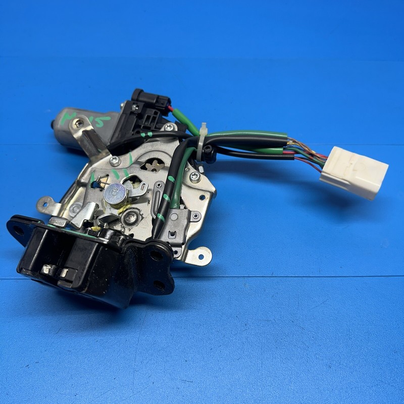 2014 2015 Mitsubishi Outlander Lidgate Lower Lock Actuator Power Trunk OE