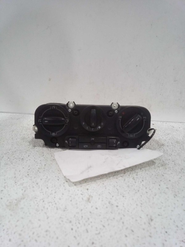 2009 Volkswagen Passat A/C Selector Switch Temp Control Dual Zone OEM White