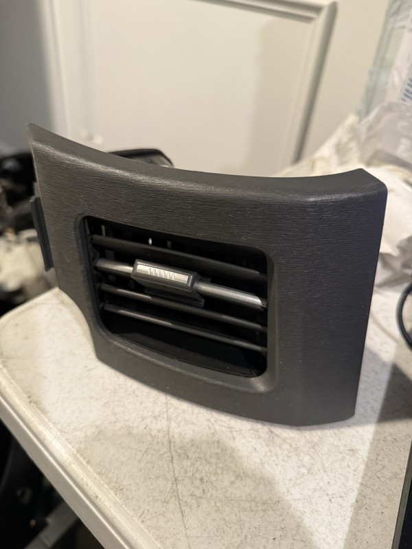2010 TOYOTA PRIUS FRONT RIGHT DASH AIR VENT 55686-47020 OEM 10 11 12 13 14 15