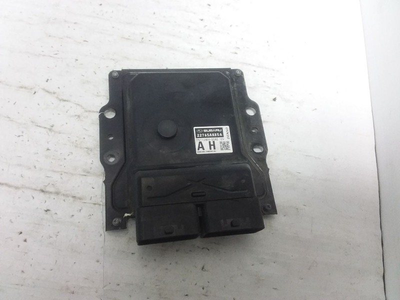 Engine ECM Electronic Control Module 2.5L Fits 18 LEGACY 22765AK85A
