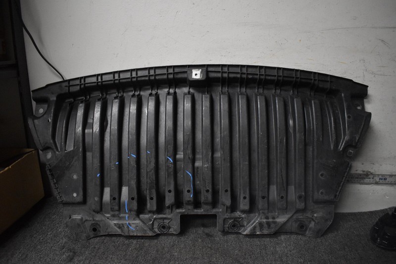 2019-2023 MERCEDES BENZ E450 4MATIC FRONT SHIELD FACTORY OEM