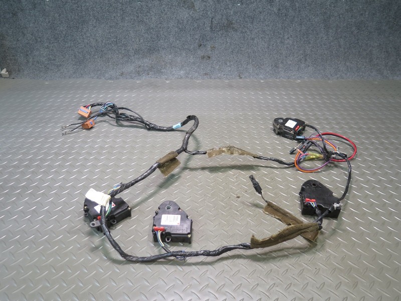 2003-2009 HUMMER H2 HVAC A/C AIR HEATER DOOR FLAP ACTUATOR MOTOR WIRE SET