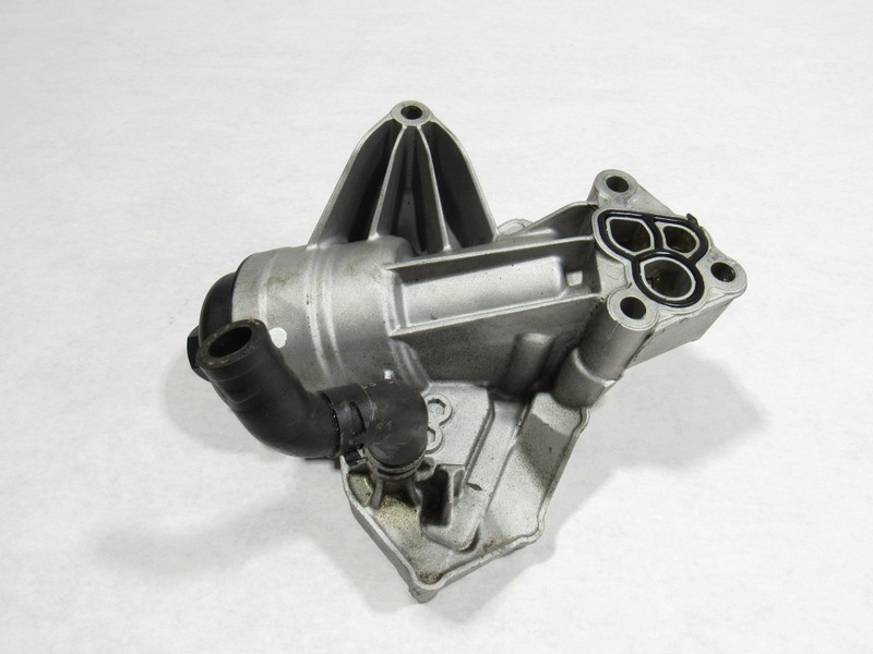 19-23 Mercedes A35 V177 2021 2.0L Engine Motor Oil Filter Housing :A