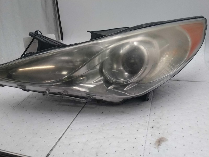 2011-2014 Hyundai Sonata Left Headlight Assembly Black OEM 59033 Used