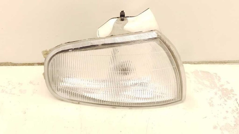 Passenger Corner/Park Light Park Lamp-turn Signal Fits 92-94 CAMRY 89142