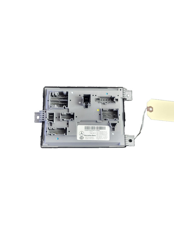 2019-2020 Mercedes GLC 300 Rear SAM Signal Control Module Unit OEM 2059007243