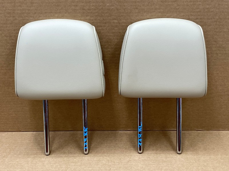 2016-2018 BUICK ENVISION REAR HEAD REST SET PAIR OEM LOT779