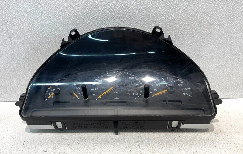 02-05 Mercedes W163 ML500 ML320 Instrument Cluster Speedometer OEM 243k
