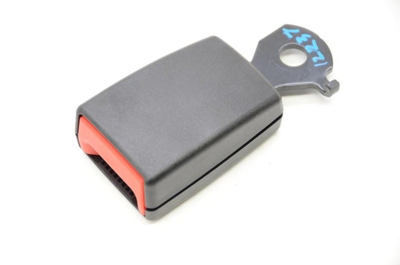 2010-2016 Porsche Panamera 970 4.8L Passenger Right Rear Seat Belt Buckle