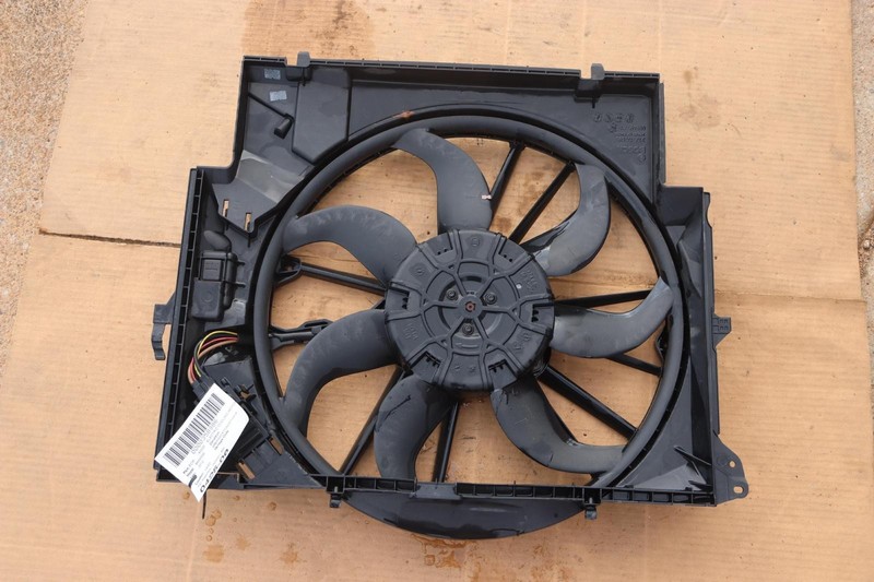 2007-2013 BMW 335I E93 ENGINE RADIATOR COOLING FAN MOTOR SHROUD 600 WATT OEM