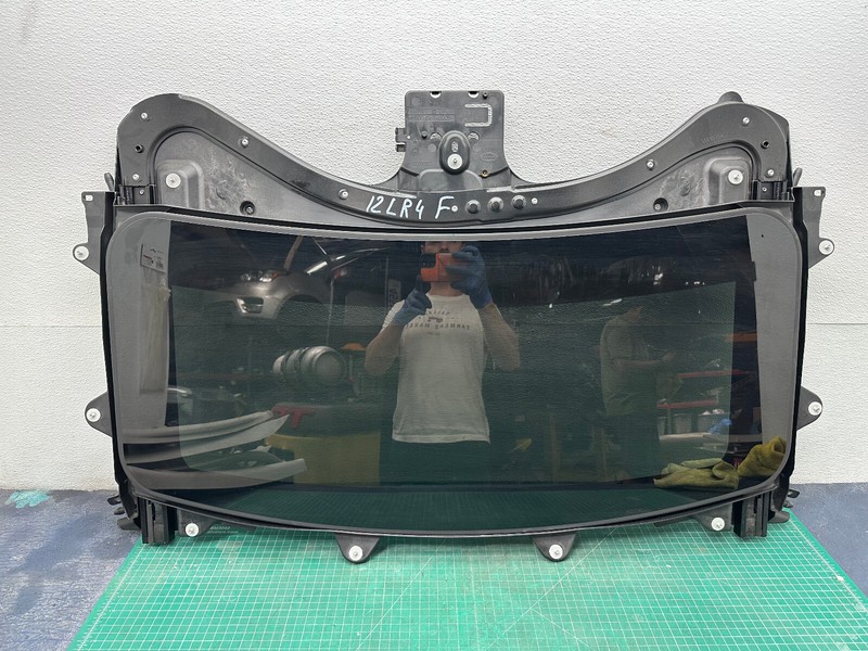 05-16 Land Rover LR4 FRONT SUNROOF SUN ROOF FRAME RAIL W/ WINDOW & MOTOR OEM