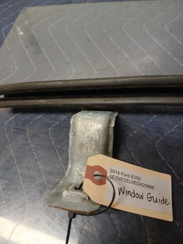 Passenget Right Window GuideFord E150 E250 E350