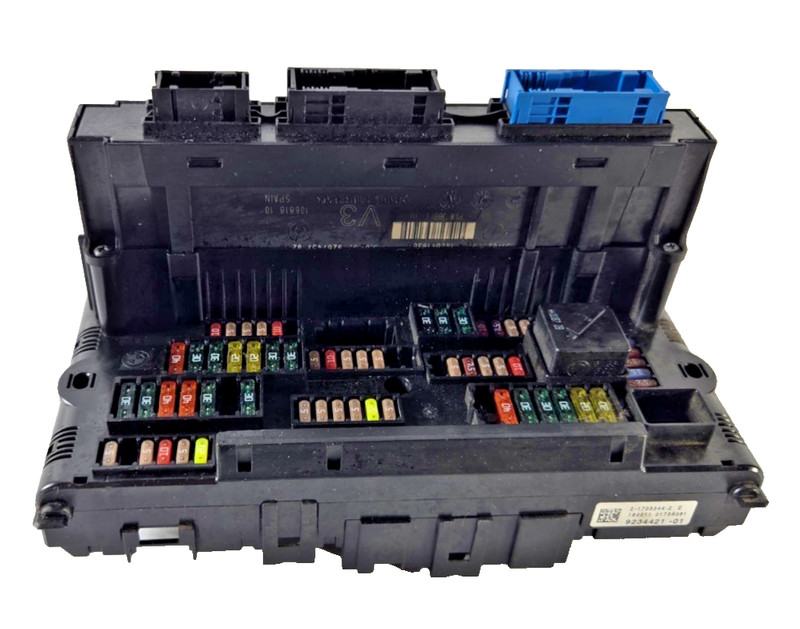 2010 2011 2012 2013 BMW 528i 535i 550i Power Distribution Fuse Box OEM 1670487
