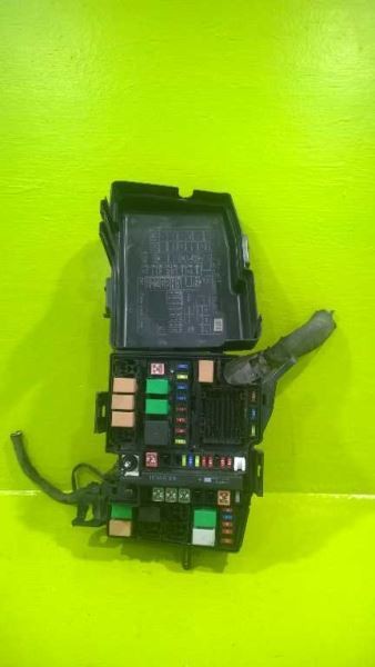 11 12 13 KIA OPTIMA FUSE RELAY BOX OEM 3032-45
