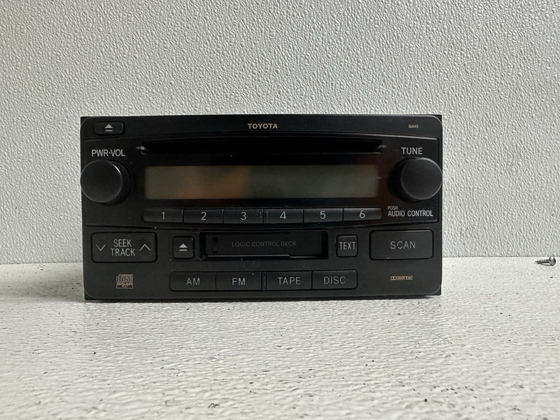 2003-2005 Toyota 4 Runner Radio Stereo 2 DIN Disc CD Player 8612035222