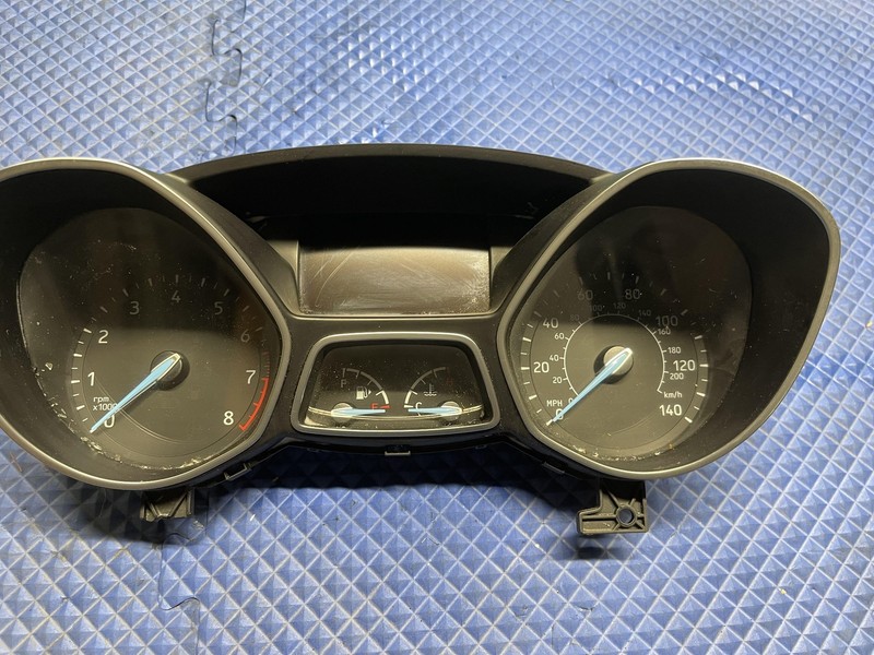 2016 Ford Focus Speedometer Assembly Parts Only Broken Tab Assembly Oem Tested
