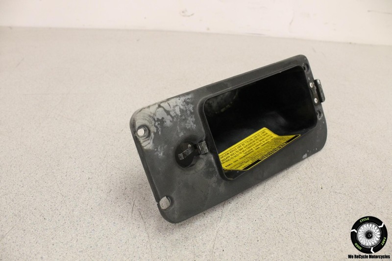 2001 Yamaha Royal Star XVZ1300TF RIGHT STORAGE BIN COMPARTMENT POCKET XVZ 1300