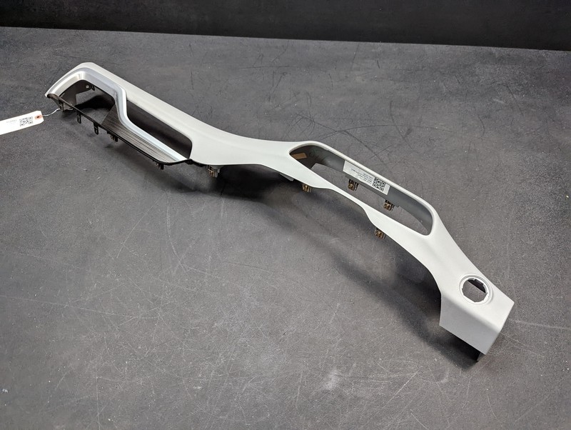 Dashboard Right Trim Panel 2018 GMC Terrain 84398689 2019 2020 2021