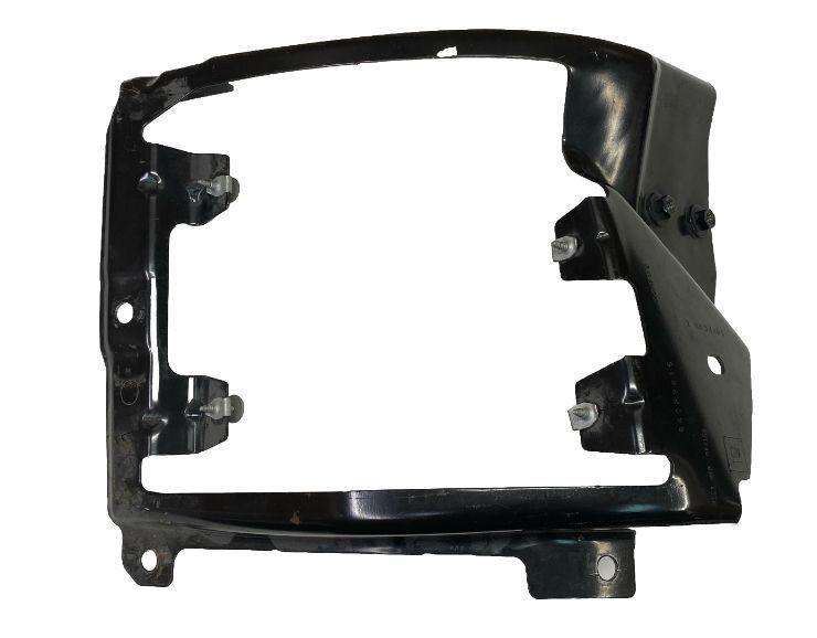 Chevy Silverado bumper bracket 15 to 18 front support right side OEM 84029816