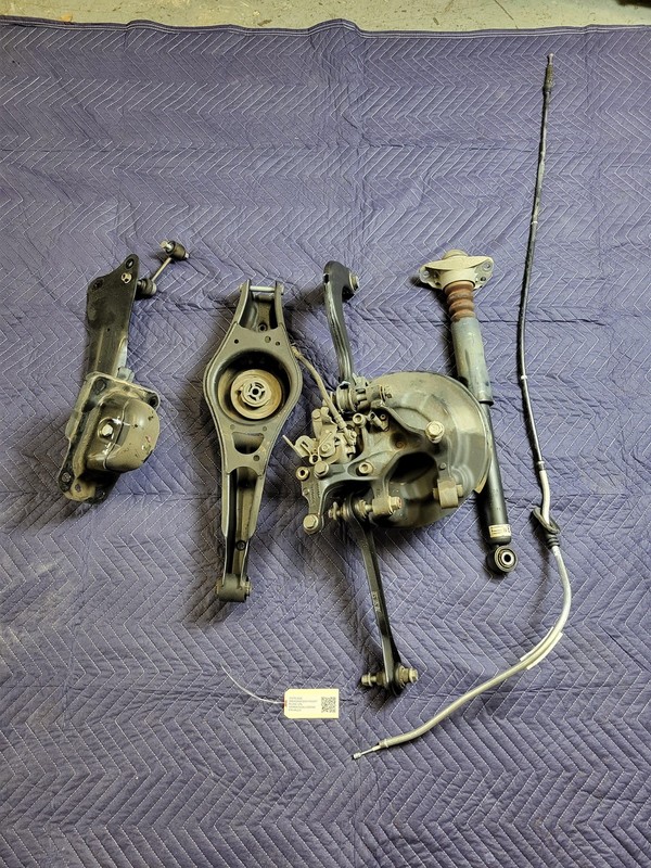 Used Oem Volkswagen Right Passenger Rear Suspension Knee 2020-2022 Passat 2.0L