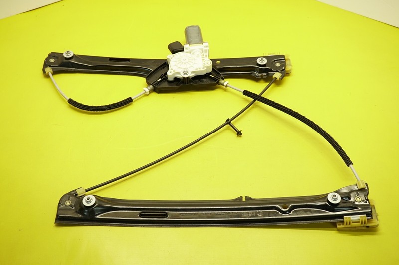 🔅2013-2019 OEM.BMW X3.FRONT PASSENGER DOOR WINDOW REGULATOR W/ MOTOR 7322748