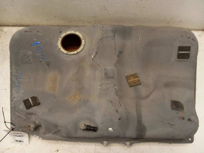 04-06 TOYOTA CAMRY XLE 3.0L 6CYL GAS FUEL TANK ASSEMBLY