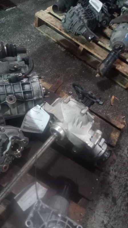 2014 Cadillac ATS 4WD Differential Carrier Assembly OEM 22963048 128k Miles