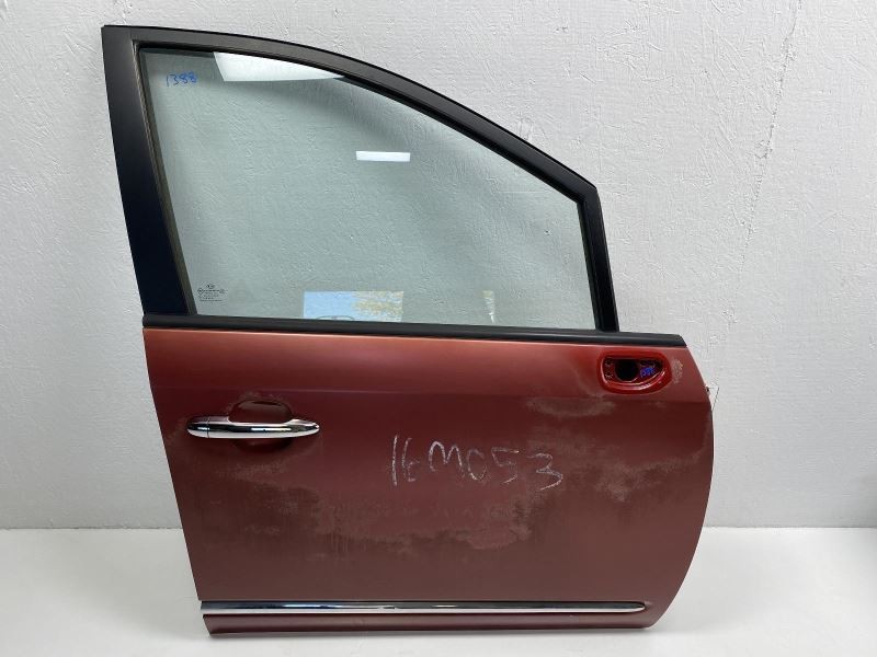 Right Passenger Side Front Door Fits 2007-2012 Kia Rondo 68657 ***NO SHIPPING***