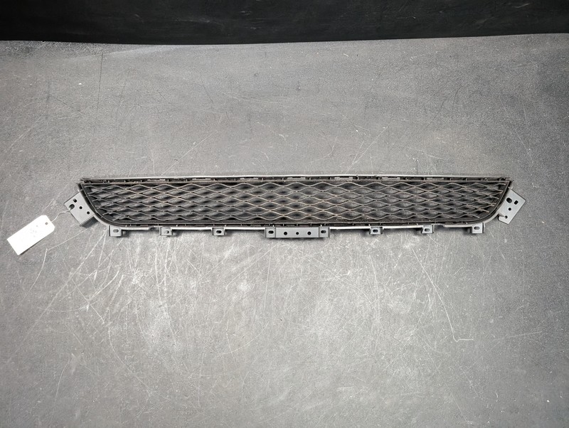 Front Lower Grille 2019 Infiniti QX50 62254-5NA0A 2020 2021 2022 2023 2024