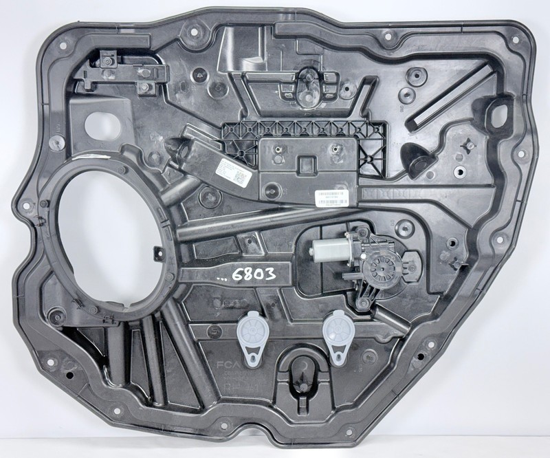 ✅ 2019-26 RAM 1500 5th CREW CAB REAR RIGHT DOOR CARRIER PLATE PANEL w/ MOTOR RH
