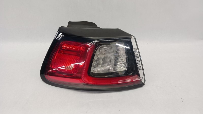 19-'23 JEEP CHEROKEE Left driver outer Taillight LED OEM Grade A!