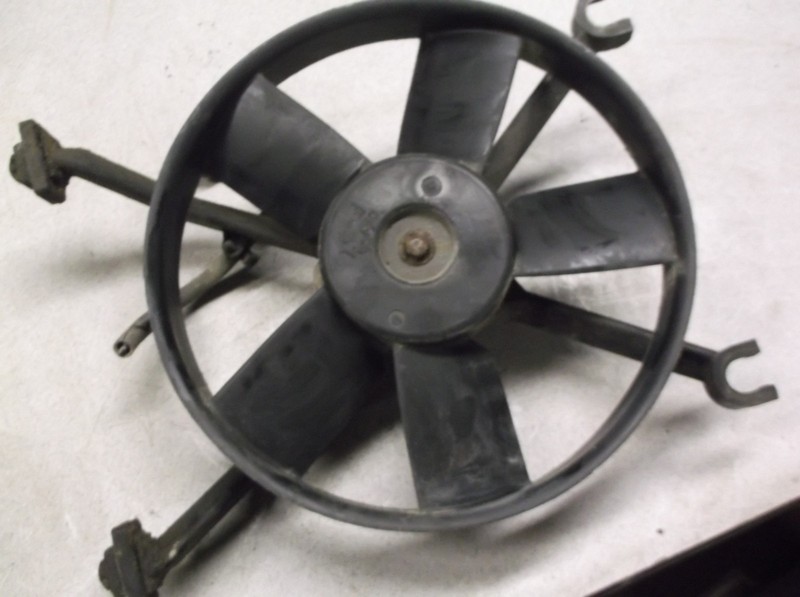 Radiator Fan Motor and Blade Assembly 140 93 22088836 *FREE SHIPPING*