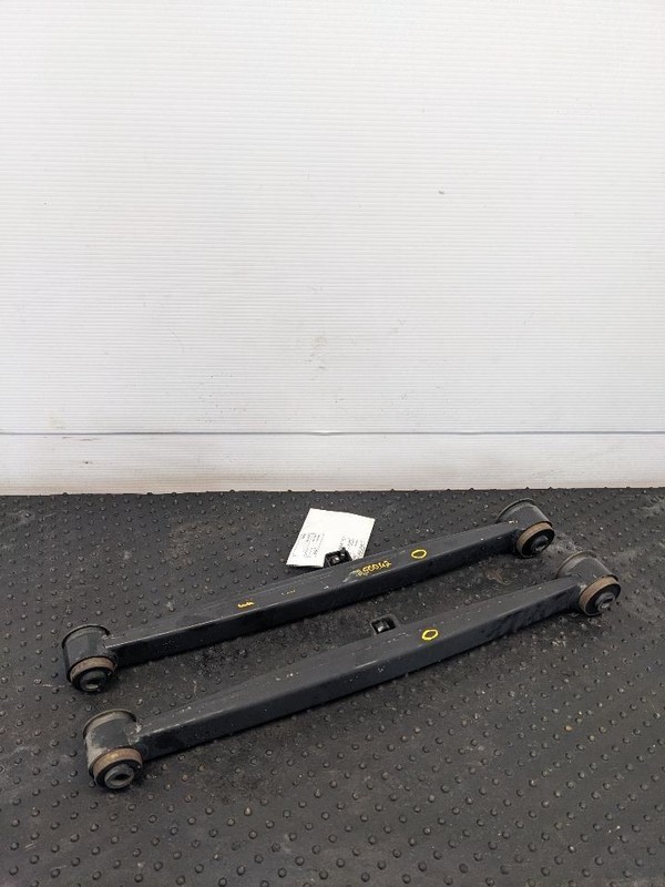 Lower Control Arm Rear Pair Set 2 Classic Style 13-23 DODGE 1500 PICKUP 1160294