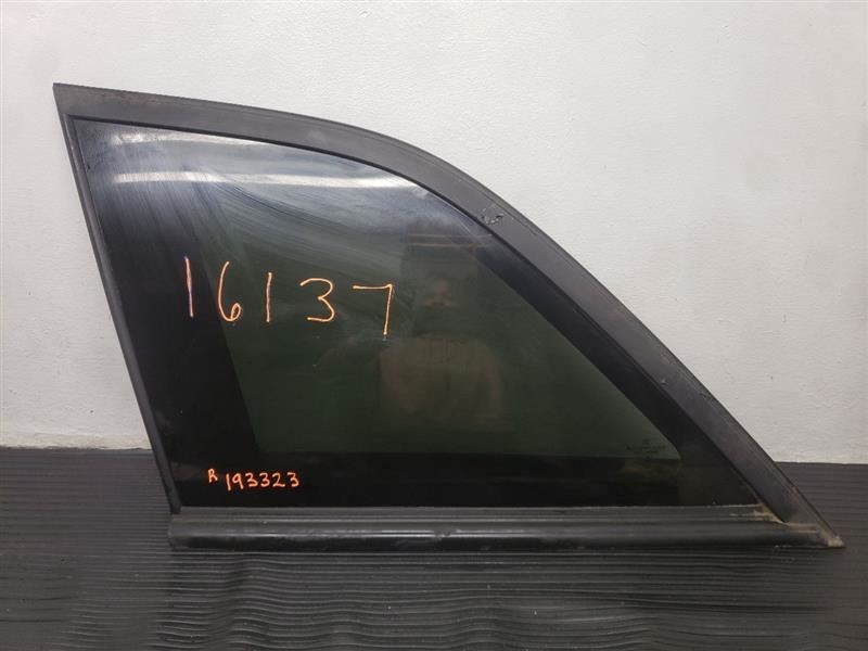05-06 Chrysler Pacifica Lift Driver Quarter Glass Window OEM 05142761AA