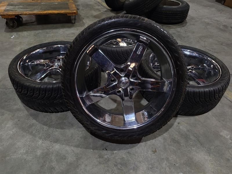 Full Set of WHEELs 18X7 STEEL FITS 22-24 TUNDRA
