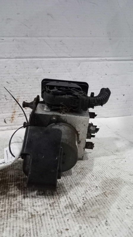 Used ABS Pump and Motor Assembly fits: 2012 Jeep Grand cherokee Assembly w/o ada