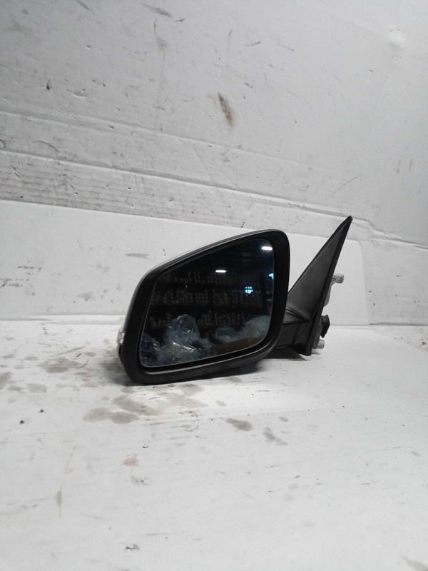 2018 BMW X1 Left Door Mirror Assembly Silver OEM 7509720 64000 Miles