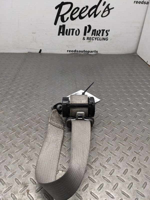 2017 - 2025 CHRYSLER PACIFICA LEFT 3RD ROW SEAT BELT RETRACTOR OEM 1181705