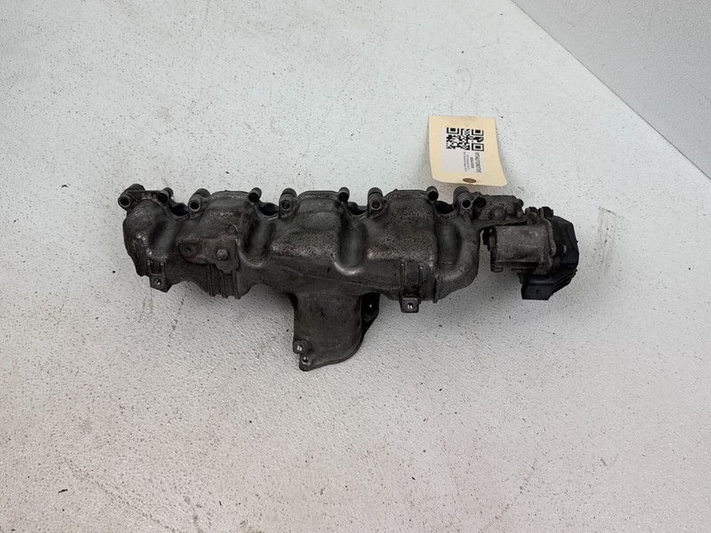 2010 - 2014 Volkswagen Jetta Sportwagen Scirocco Air Intake Manifold OEM