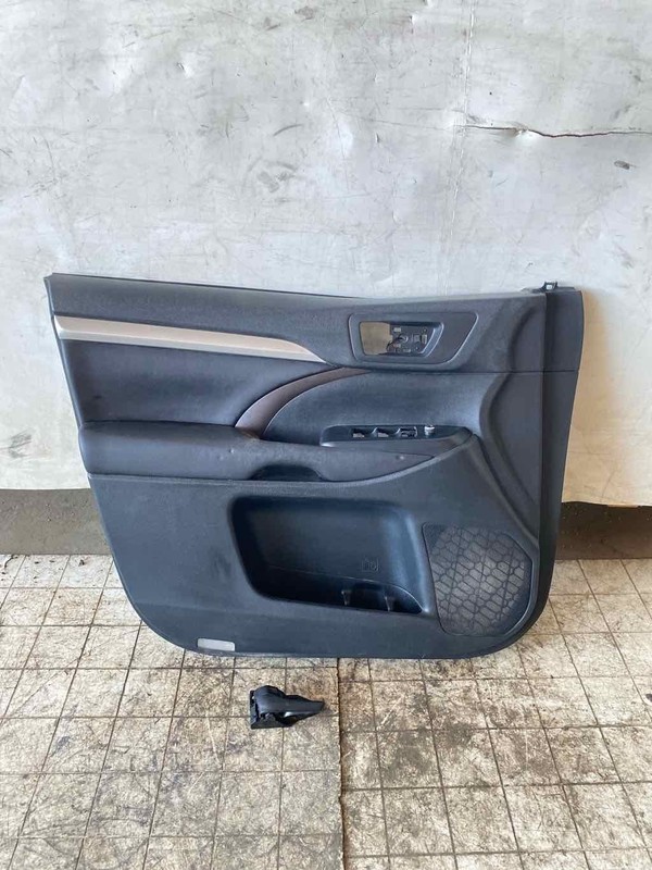 Front Door Trim Panel TOYOTA HIGHLANDER Left 16 17 18 19 20 21 22