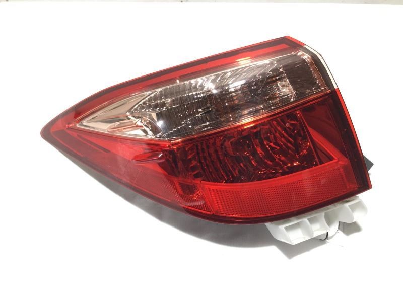 2017-2018 TOYOTA COROLLA LEFT REAR TAILLIGHT SEDAN 5K 9883