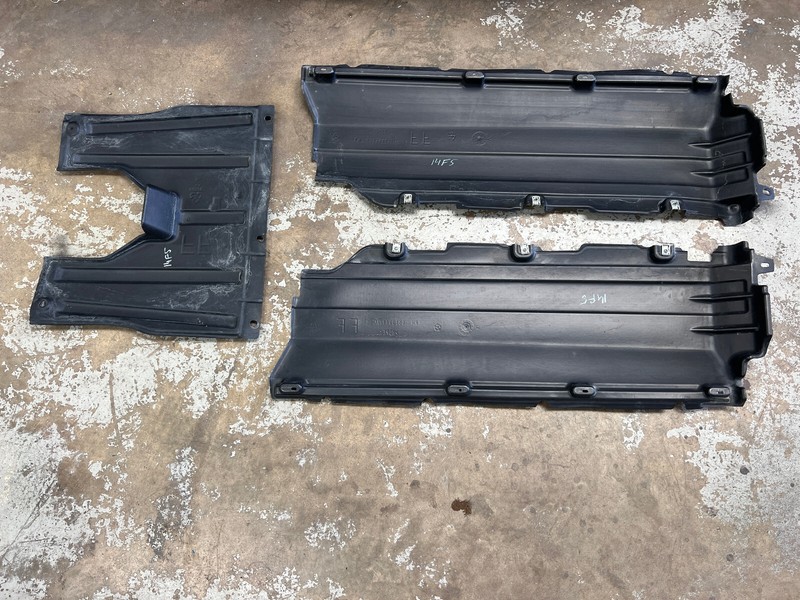 14-15 FIAT 500e ENGINE PROTECTION BELLY PAN SHIELD SPLASH GUARD SET OEM